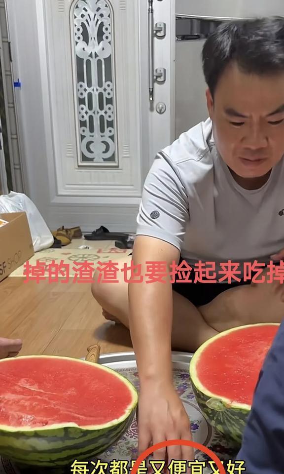 直播娱乐圈吃瓜博主是谁,揭秘“吃瓜博主”背后的神秘面纱